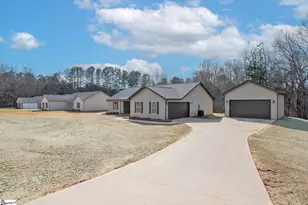 9946 Hwy 252, Ware Shoals, SC 29692 - Photo 2
