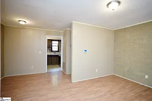 196 Mc Arthur St, Spartanburg, SC 29302 - Photo 8