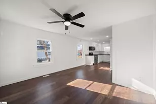 114 Welborn Cir, Easley, SC 29642 - Photo 2