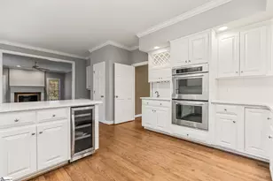 213 E Woodglen Rd, Spartanburg, SC 29301 - Photo 10