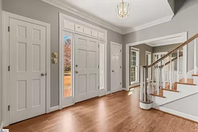 213 E Woodglen Road, Spartanburg, SC 29301 - Photo 2