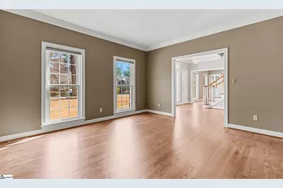 213 E Woodglen Road, Spartanburg, SC 29301 - Photo 4