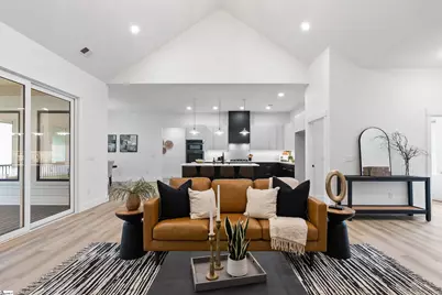 730 New South Court, Wellford, SC 29385 - Photo 8