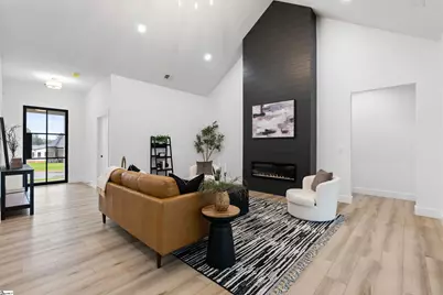 730 New South Court, Wellford, SC 29385 - Photo 6