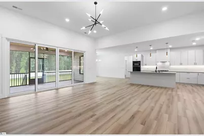 734 New South Court, Wellford, SC 29385 - Photo 6
