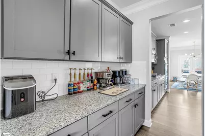 300 Raleighwood Lane, Simpsonville, SC 29681 - Photo 8