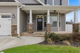 8 Saddle Bow Ct, Taylors, SC 29687 - Photo 2