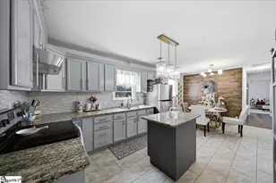 22 Ray St, Greenville, SC 29611 - Photo 10