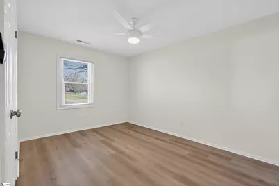 230 Fisher Avenue, Spartanburg, SC 29301 - Photo 12