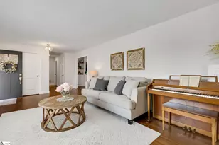 10 Elmwood Dr, Taylors, SC 29687 - Photo 6