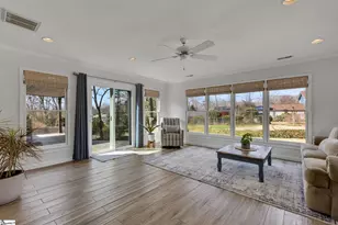 10 Elmwood Dr, Taylors, SC 29687 - Photo 22