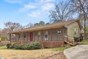 109 Tryon St, Greer, SC 29650 - Photo 2