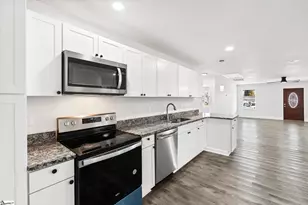 210 Sulphur Springs Dr, Greenville, SC 29617 - Photo 30