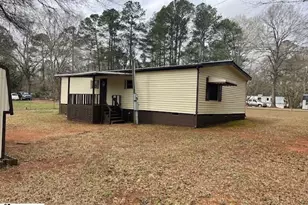 75 Edgewater Dr, Waterloo, SC 29384 - Photo 2