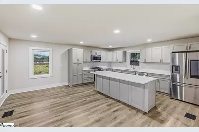 303 Watson Road, Taylors, SC 29687 - Photo 8