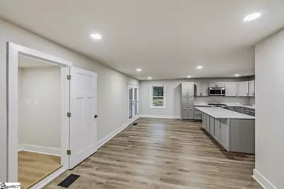 303 Watson Road, Taylors, SC 29687 - Photo 6