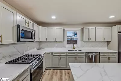 303 Watson Road, Taylors, SC 29687 - Photo 10