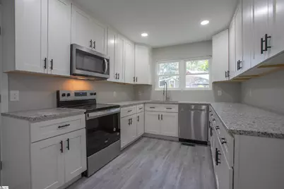 135 Regent Street, Spartanburg, SC 29302 - Photo 12