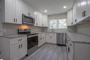 135 Regent St, Spartanburg, SC 29302 - Photo 12