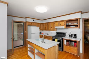 223 Covington Rd, Greenville, SC 29617 - Photo 14