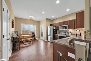 112 W 3rd Ave, Easley, SC 29640 - Photo 6