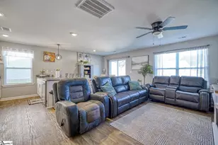 1210 N Norwhich Ln, Spartanburg, SC 29301 - Photo 8