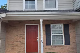 645 Bear Dr, Greenville, SC 29605 - Photo 2