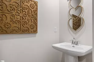 1015 Minocqua Rd, Spartanburg, SC 29303 - Photo 8