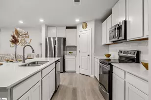 1015 Minocqua Rd, Spartanburg, SC 29303 - Photo 14