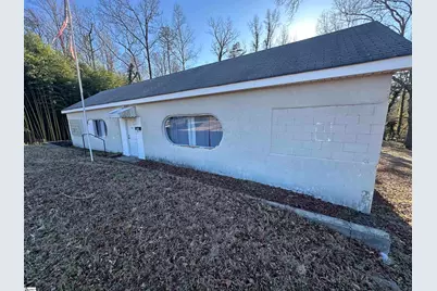 237 Thompson Boulevard, Union, SC 29379 - Photo 2