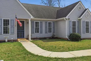 307 Forest Creek Dr, Seneca, SC 29678 - Photo 2