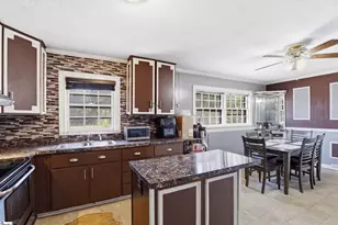 632 Old Augusta Rd, Greenville, SC 29605 - Photo 6