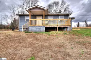 325 Rock Quarry Rd, Travelers Rest, SC 29690 - Photo 4