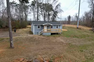 325 Rock Quarry Rd, Travelers Rest, SC 29690 - Photo 2