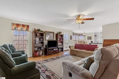 3206 252 Highway, Laurens, SC 29360 - Photo 10