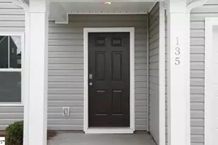 135 Cades Cv Dr, Greenwood, SC 29646 - Photo 4