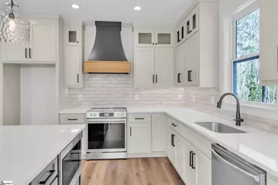 27 Barnett Valley Court, Travelers Rest, SC 29690 - Photo 6