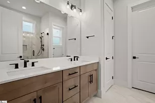 12 Mercy Dr, Greenville, SC 29607 - Photo 18