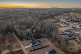 106 Ellison Dr, Easley, SC 29642 - Photo 2