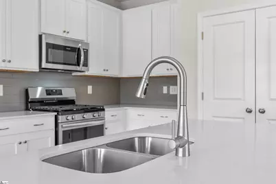 1748 Hidalgo Drive, Boiling Springs, SC 29316 - Photo 16