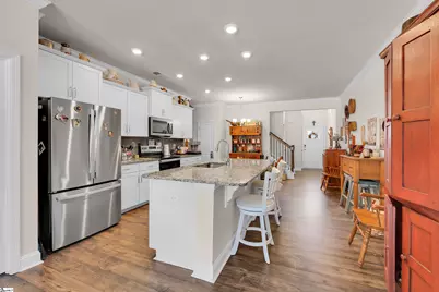 325 Cub Court, Greenville, SC 29609 - Photo 4