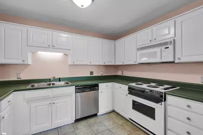 350 W Pointe Drive, Spartanburg, SC 29301 - Photo 10