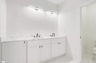 8 McKinley Dr, Greenville, SC 29611 - Photo 16