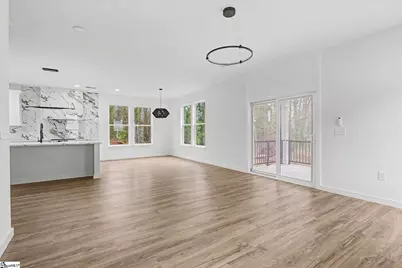 8 McKinley Drive, Greenville, SC 29611 - Photo 2