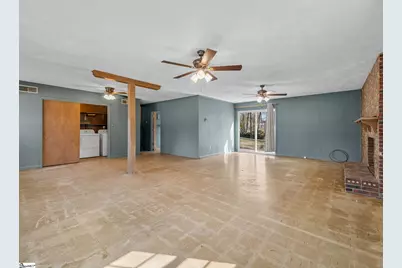 409 Springwood Drive, Spartanburg, SC 29302 - Photo 32