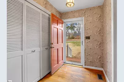 409 Springwood Drive, Spartanburg, SC 29302 - Photo 6