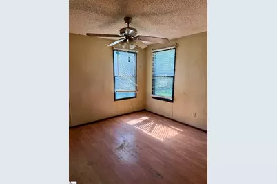 5990 Hwy 14 Road, Gray Court, SC 29645 - Photo 6