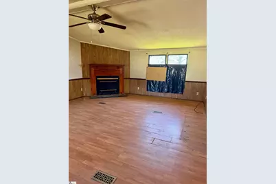 5990 Hwy 14 Road, Gray Court, SC 29645 - Photo 4