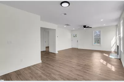 13 Hawthorne Lane, Greenville, SC 29605 - Photo 10