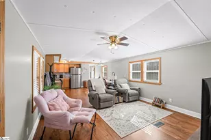 254 Williamson Hill Rd, Donalds, SC 29638 - Photo 2